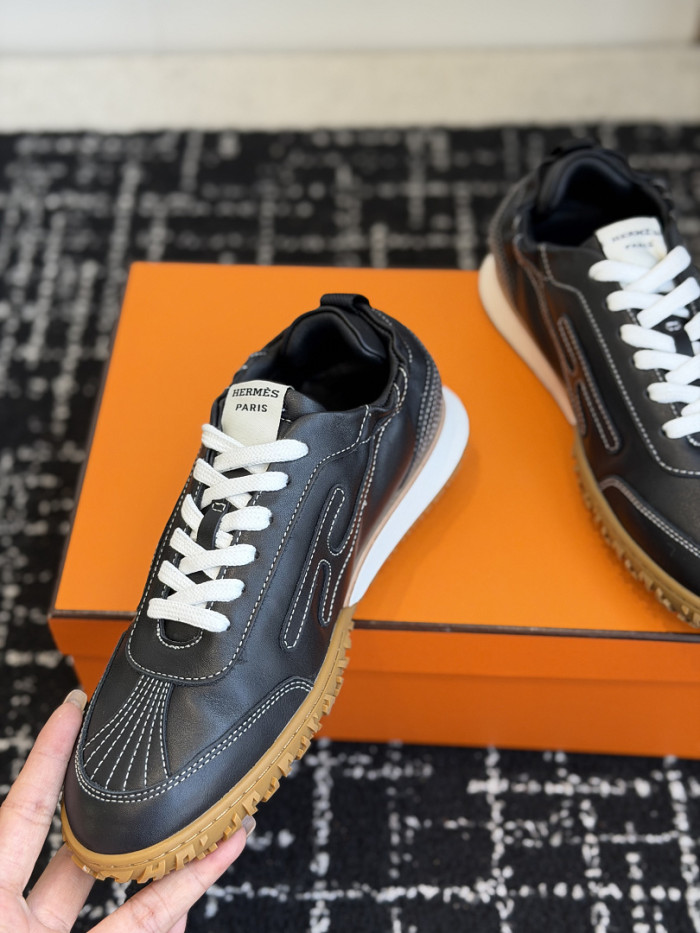 H**me5 sneakers HM117