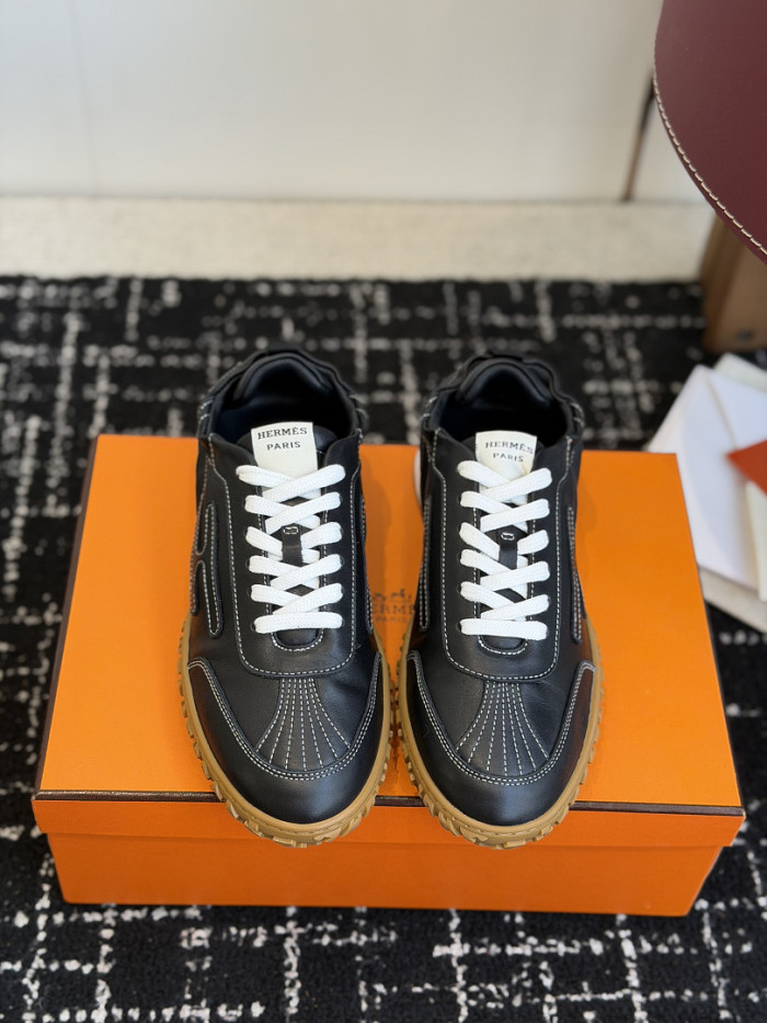 H**me5 sneakers HM117