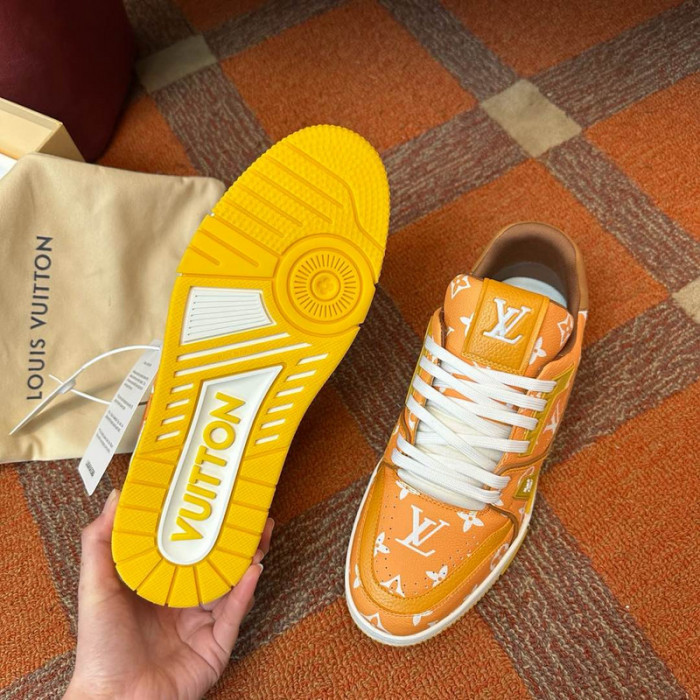 LV snekaers L0000504