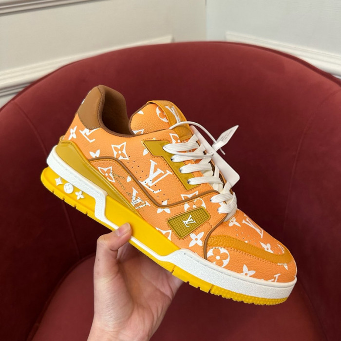 LV snekaers L0000504