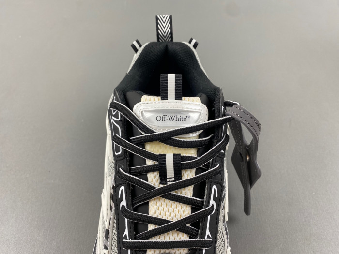 Off-White Be right back OWIA289F27