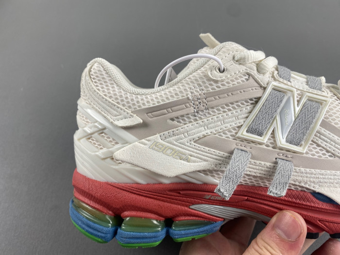 New Balance 1906A Sea Salt Astro Dust M1906AB