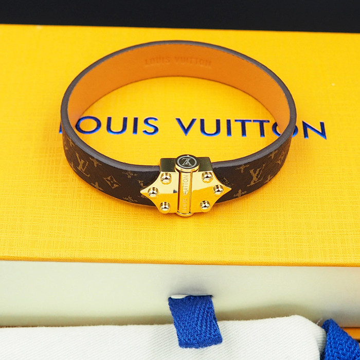 L&V BRACELET LVB04