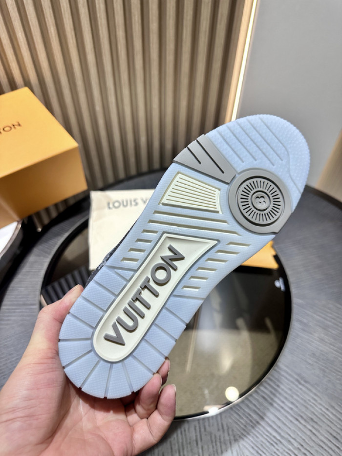 LV snekaers L0000416