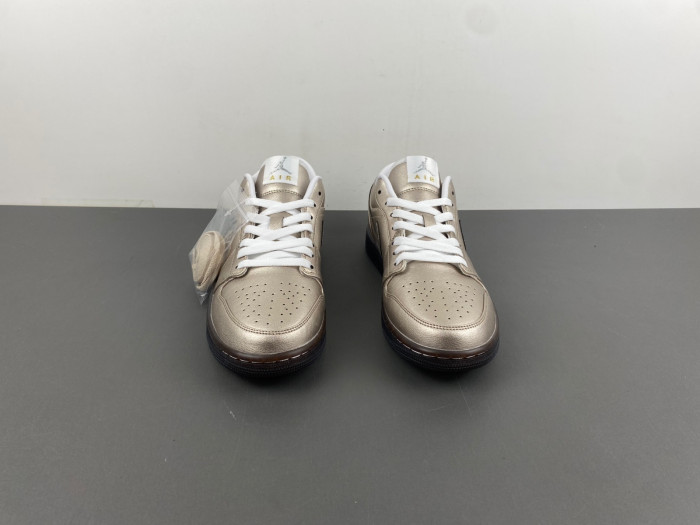 Air Jordan 1 Low SE “Metallic Zinc” HQ3529-099