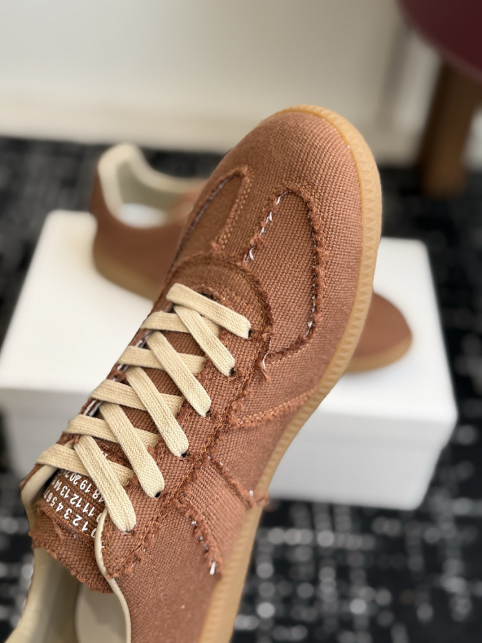 Ma1s0n Marg*e1a CALFSKIN S57WS0441