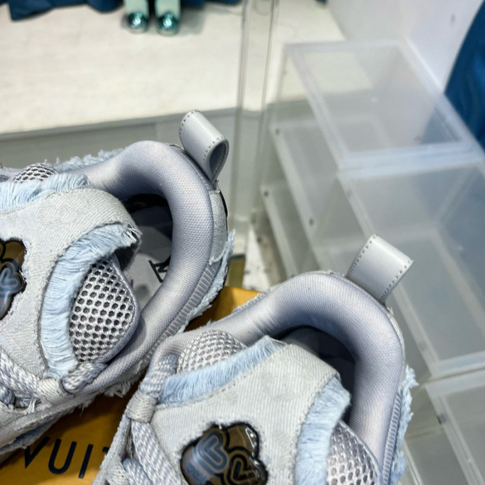 LV SKATE snekaers L0000247