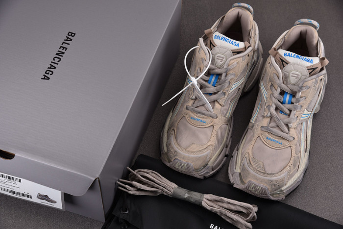 Balenciaga Runner sneaker F3RNY 2240