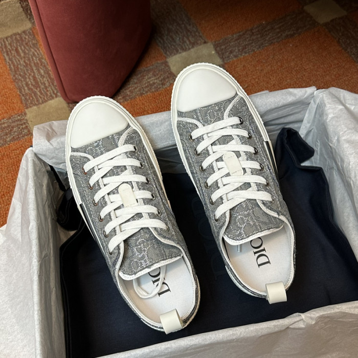 B23 OBLIQUE LOW Top SNEAKERS T00480H107