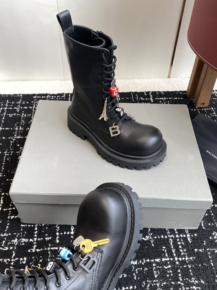 Ba1en*iaga Boots 80000290