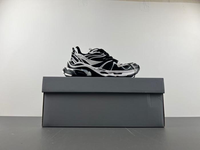 Balenciaga Runner sneaker W3RXP-0213