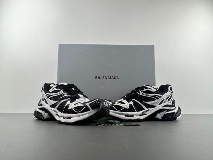 Balenciaga Runner sneaker W3RXP-0213