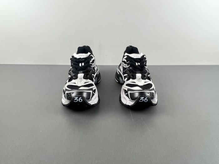 Balenciaga Runner sneaker W3RXP-0213