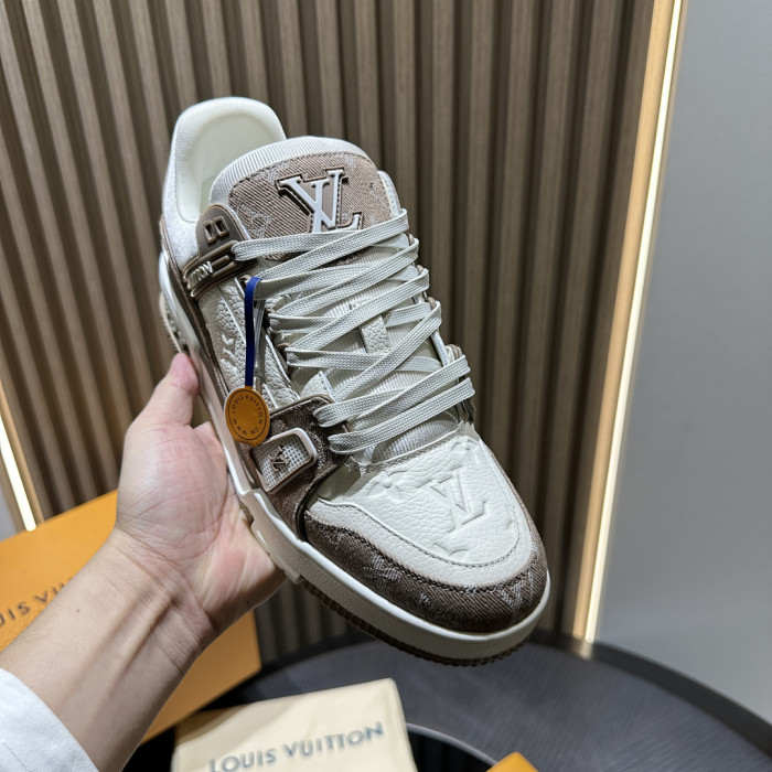 LV snekaers L0000682