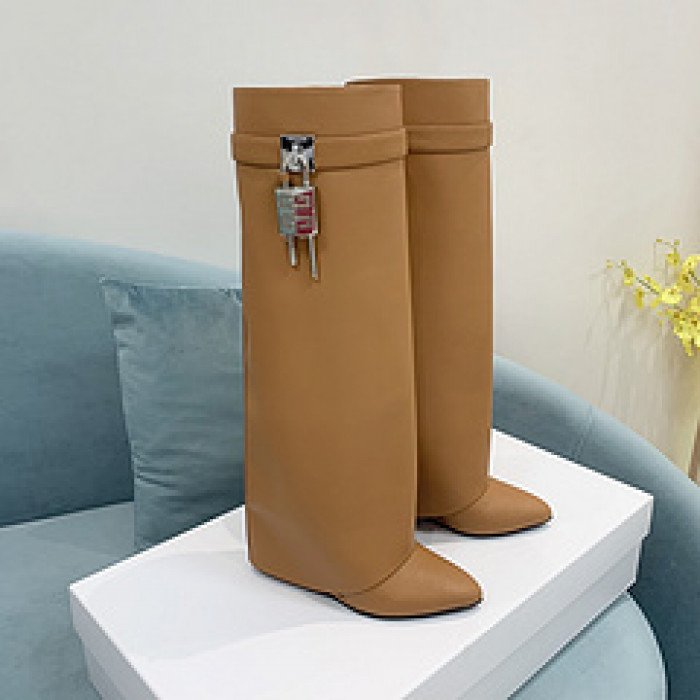 Givenchy Boots 660008