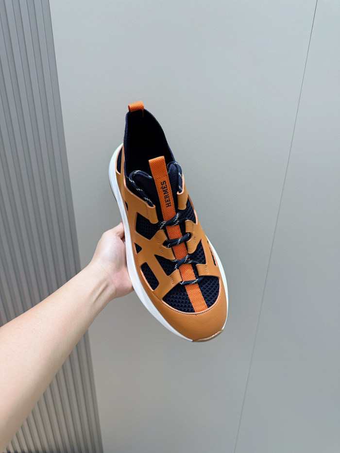 H**me5 sneakers HM107
