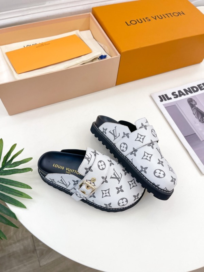 L&V sandal 245