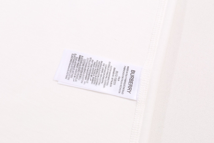 BUR*ERRY T-SHIRT BR09