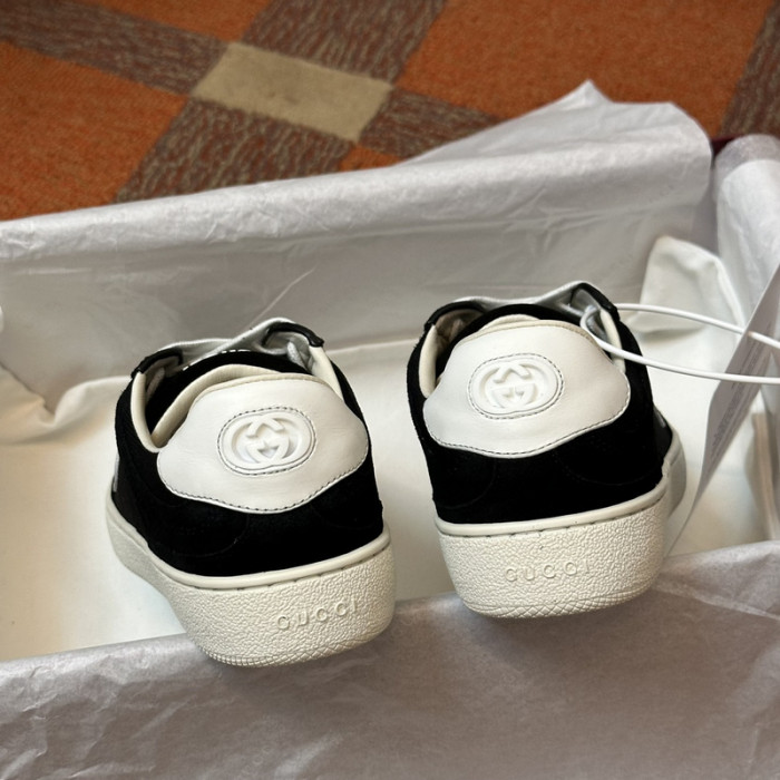 G*u*i* sneaker gc135