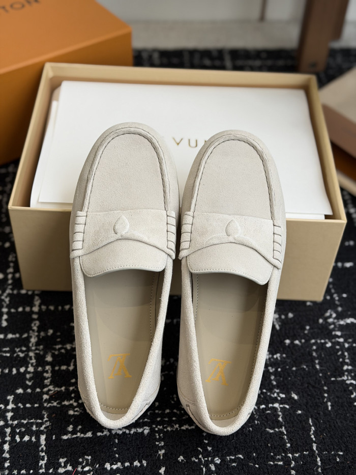 LV LOAFERS L0000825