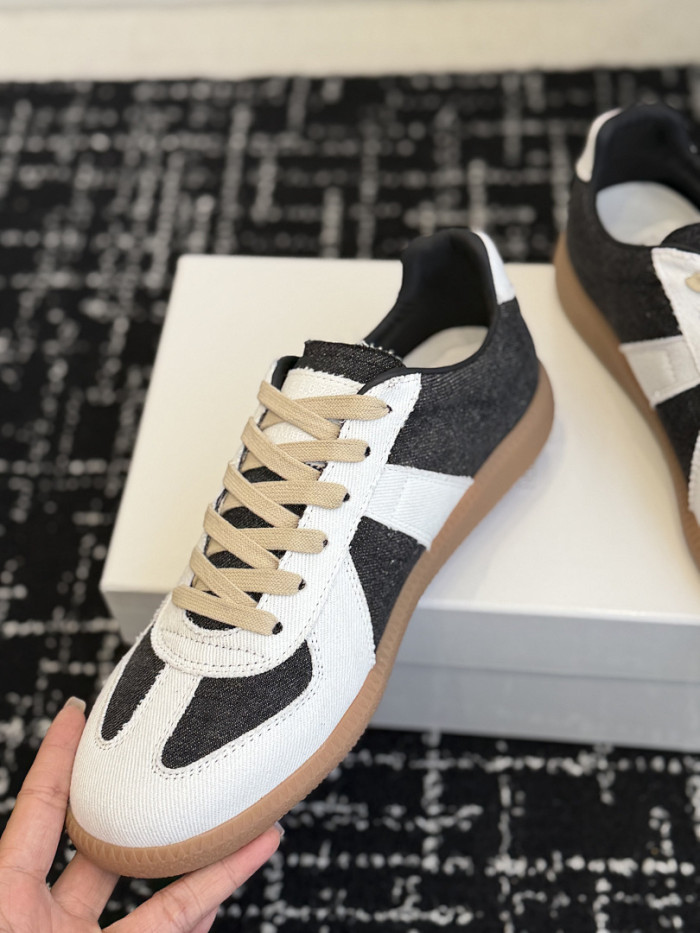 Ma1s0n Marg*e1a CALFSKIN S57WS0359