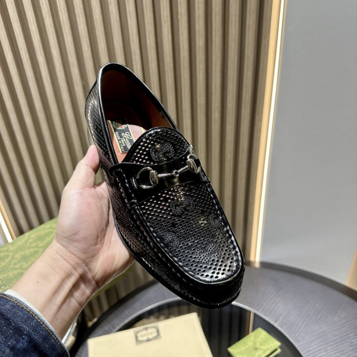 G*u*i* loafers gc182