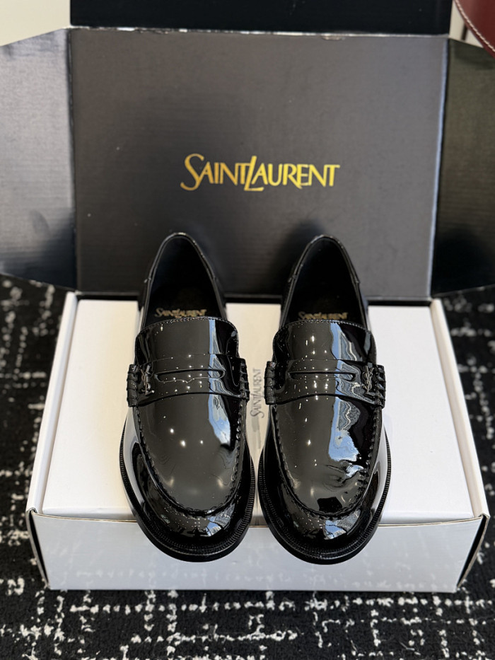 Y51 loafers YS037