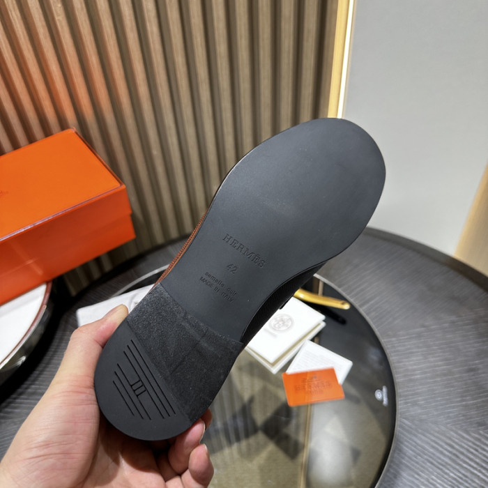 Hermes loafers HM056