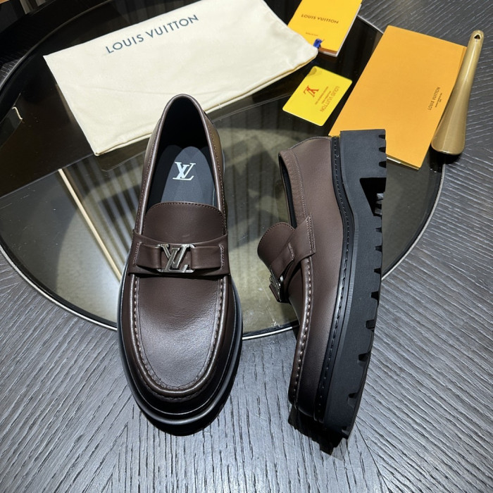 LV LOAFERS L0000746