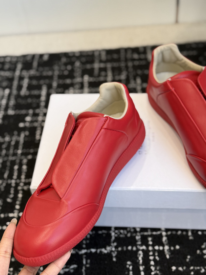 Ma1s0n Marg*e1a CALFSKIN S57WS0366