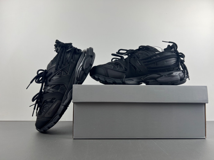 Balenciaga track W3CO1 1000