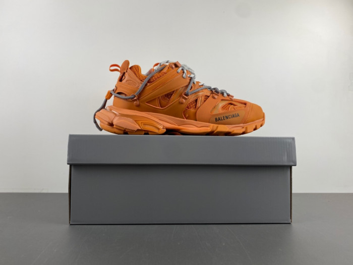 BALENCIAGA TRACK WTRHK 7000