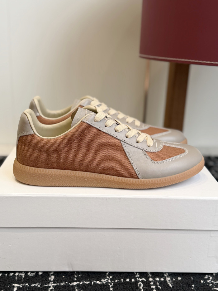 Ma1s0n Marg*e1a CALFSKIN S57WS0403